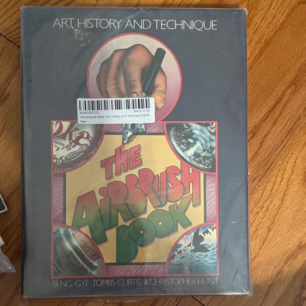 The Airbrush Book: Art, History, and Technique NWT in packaging